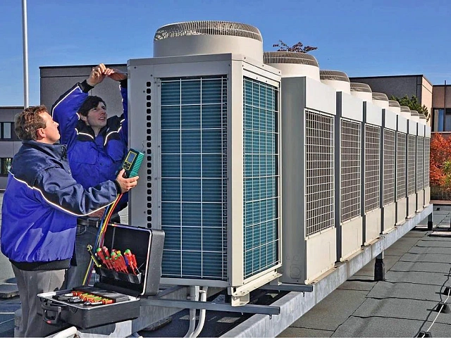 Сезонное обслуживание VRF и чиллеров: как продлить срок службы оборудования